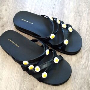 American Eagle sandals never worn